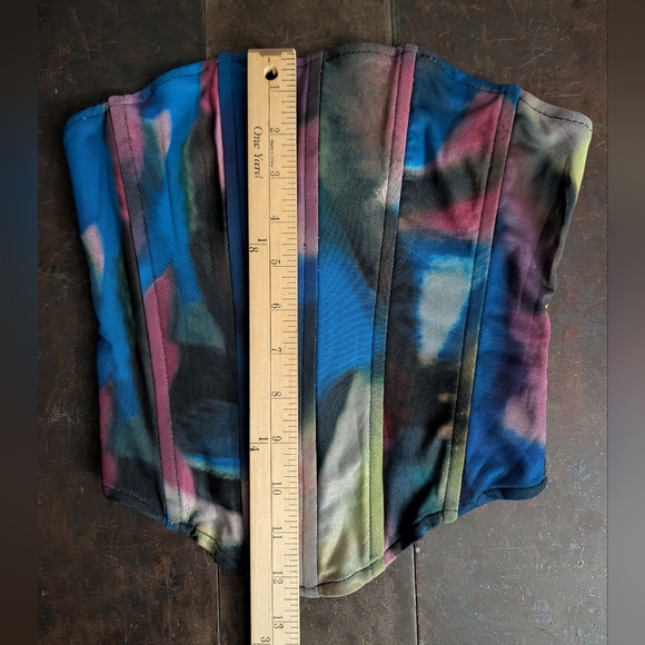 Colorful Abstract Corset Top - Picture 3 of 8